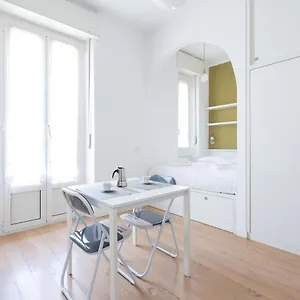 Porta Nuova Bright With Balcony , Milán Italia