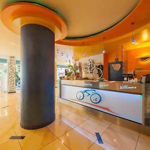 Otel Senior ***